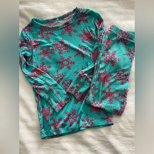 Posh Peanut snowflake top and bottom